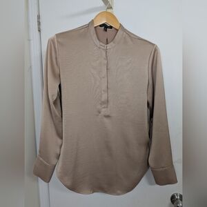 BANANA REPUBLIC BLOUSE SIZE SMALL